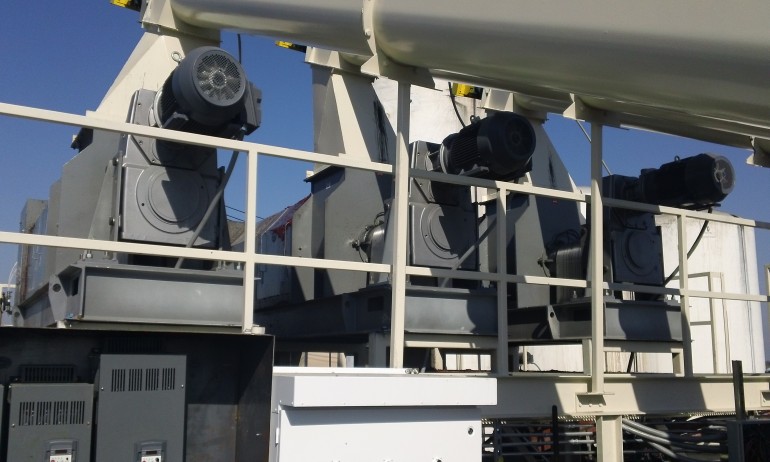 NORD gear units on a grain transfer application in a port