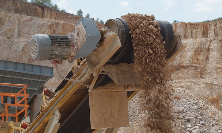 NORD gear unit on a bulk goods conveyor